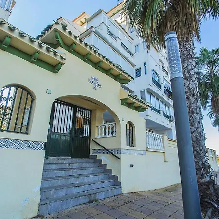 034 Year Sun And Pool Apartment